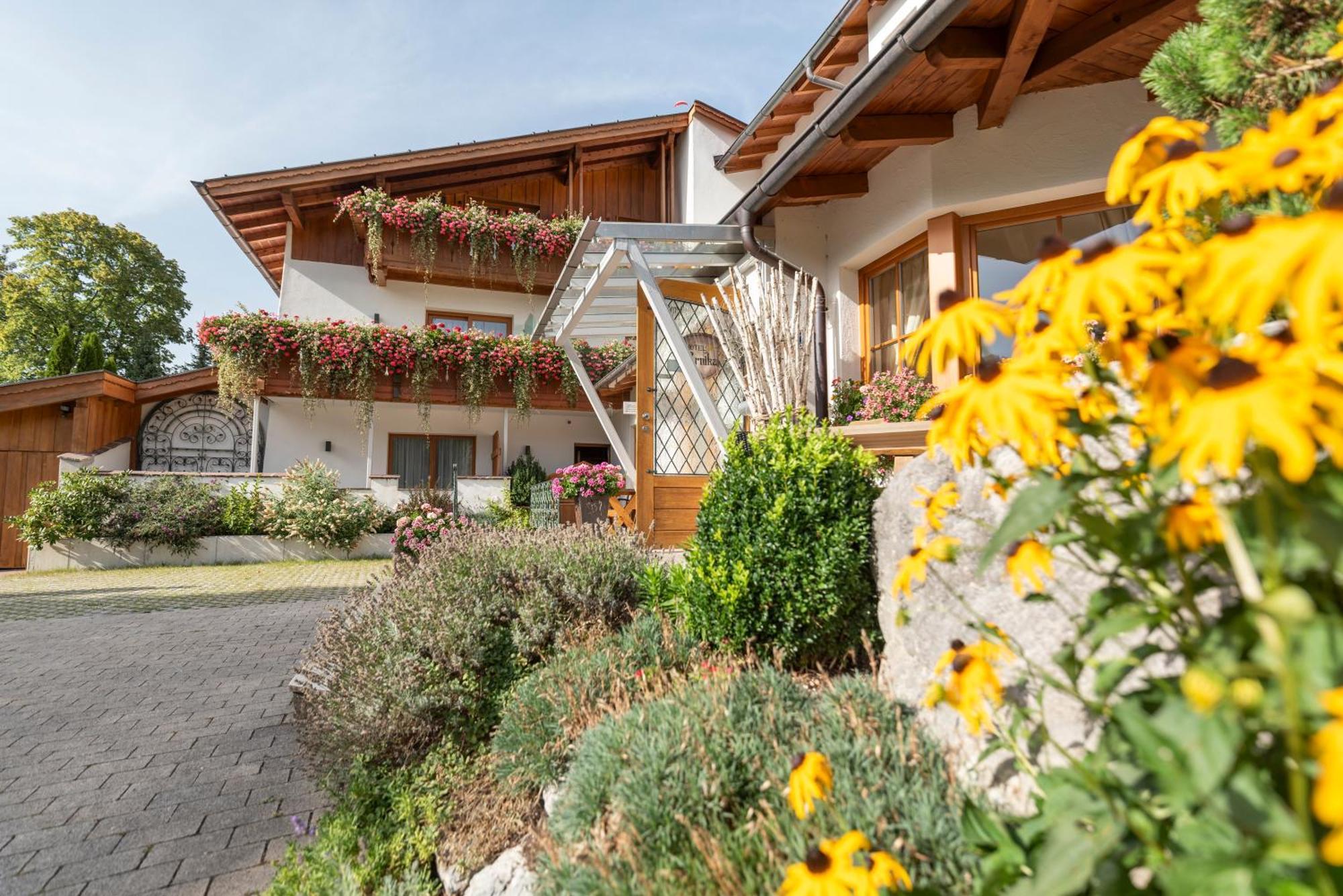 Arnika Garni Hotel Oberammergau Buitenkant foto