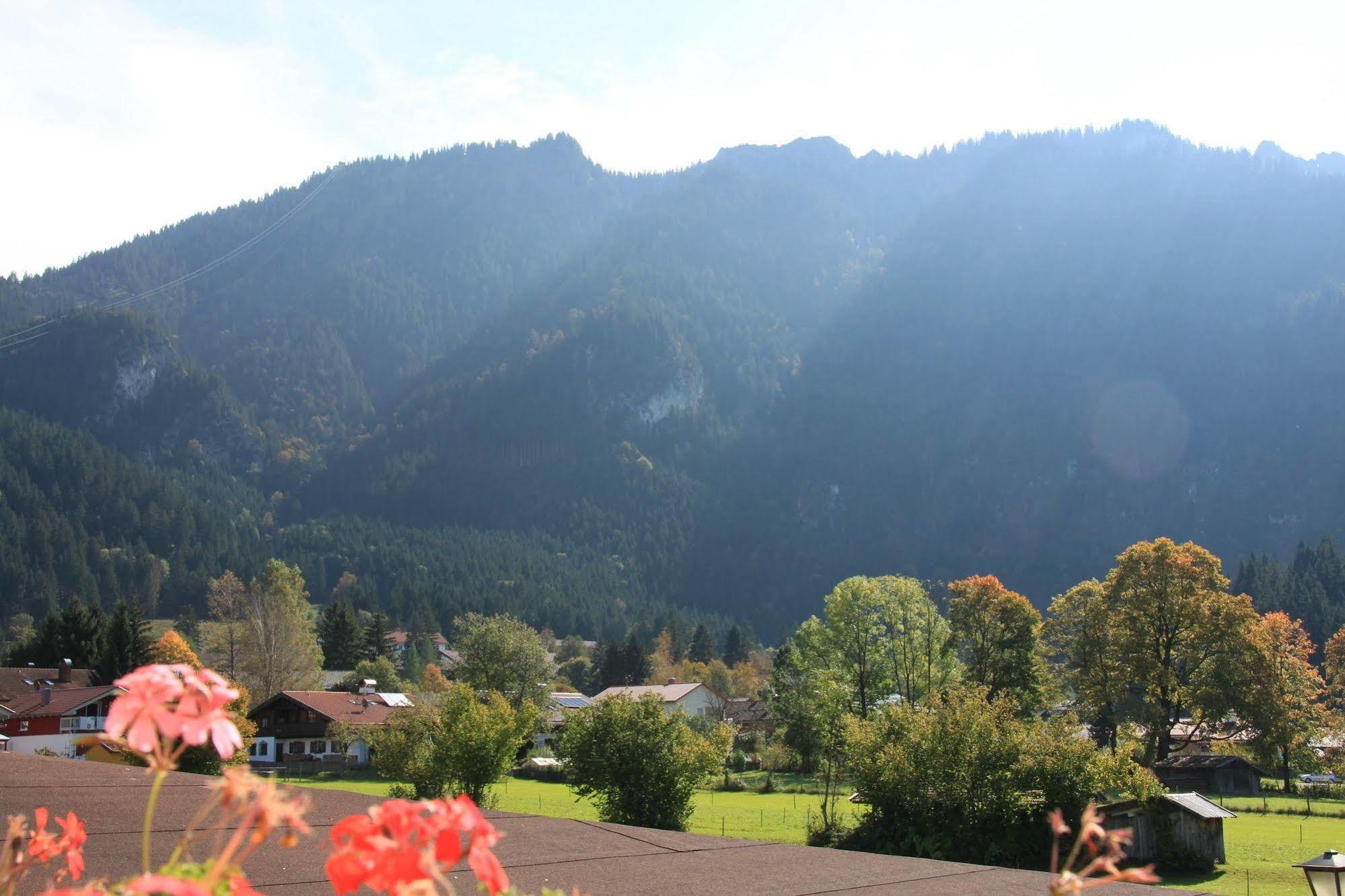 Arnika Garni Hotel Oberammergau Buitenkant foto